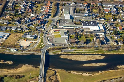Aerial view, Ruhr bridge Wickede (Ruhr) over the river Ruhr with sandbanks, Mühlenbach meander,