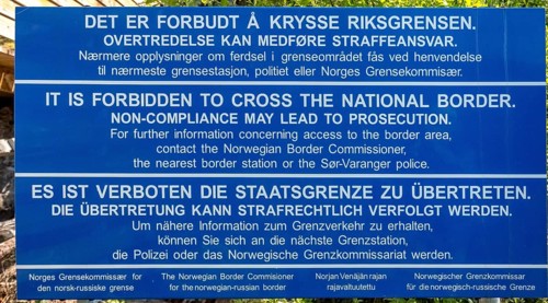 Norway-Russia border, border crossing warning, Kirkenes, Finnmark, Norway, Scandinavia, Europe,