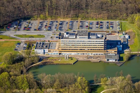 Aerial view, Hospital St. Christophorus Werne with car park, Am See, Werne, Ruhr area, North