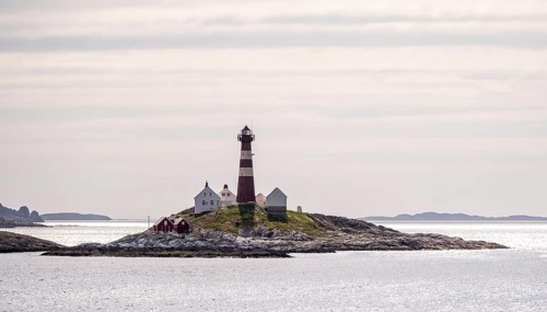 Landegode Fyr lighthouse, EgglesÃ¸ya skerry, Landegode, Nordland, Norway, Scandinavia, Europe,