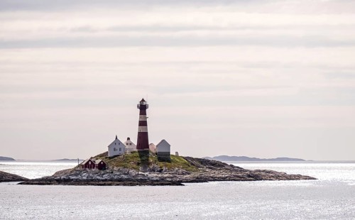 Landegode Fyr lighthouse, EgglesÃ¸ya skerry, Landegode, Nordland, Norway, Scandinavia, Europe,