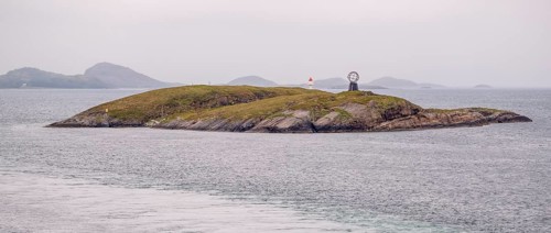 Arctic Circle Globe, Vikingen Island, Tonnes, Nordland, Norway, Scandinavia, Europe, adventure