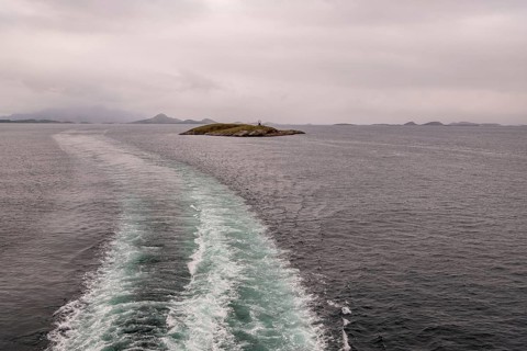 Arctic Circle Globe, Vikingen Island, foaming spray, Tonnes, Nordland, Norway, Scandinavia, Europe,