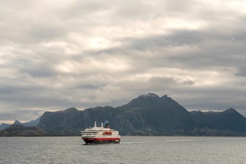 Ship MS Kong Harald, Bolga, Nordland, Norway, Scandinavia, Europe, adventure trip, mountains, rocky
