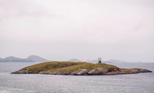 Arctic Circle Globe, Vikingen Island, Tonnes, Nordland, Norway, Scandinavia, Europe, adventure