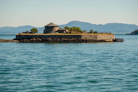 Battery Munkholmen, Munkholmen batteri, small island in the Trondheimsfjord, excursion destination,
