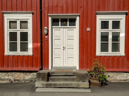 Shapes and colours, picturesque doors and windows, Nedre Bakklandet, Nygata Street, Trondheim,