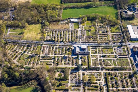 Aerial view, cemetery Südring and mourning hall Lünebrink, Werne, Ruhr area, North