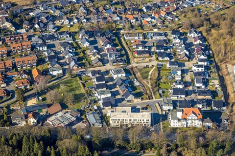 Aerial view, residential area An den Sieben Quellen, below district court, Werl, Soester Börde,
