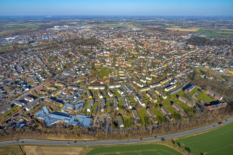 Aerial view, residential area local view Werl, blue sky with distant view, below the