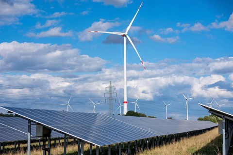 86, 5 MW peak ground-mounted photovoltaic systems, from RWE, with over 141, 000 solar modules, on a