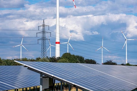 86, 5 MW peak ground-mounted photovoltaic systems, from RWE, with over 141, 000 solar modules, on a