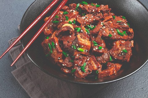 Bulgogi, with mushrooms, with sesame seeds and green onions, Korean cuisine, homemade, no people