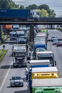 Traffic jam on the A1 motorway, between the Dortmund-Unna junction, A1 A44, and the Kamener Kreuz