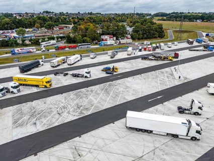New large service area for trucks on the A1 motorway, largest parking area for trucks in North