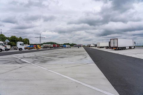 New large service area for trucks on the A1 motorway, largest parking area for trucks in North