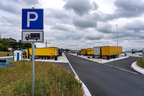 New large service area for trucks on the A1 motorway, largest parking area for trucks in North