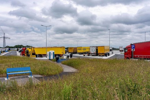 New large service area for trucks on the A1 motorway, largest parking area for trucks in North