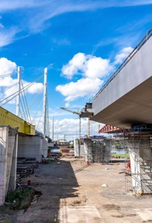 New construction of the second motorway bridge Neuenkamp of the A40, over the Rhine near Duisburg,
