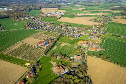 Aerial view, residential area local view Vinnum with catholic church St. Marien, surrounded by
