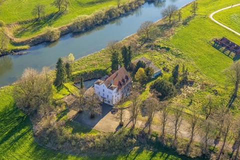 Aerial view, Zur Rauschenburg am Fluss Lippe in den Lippeauen, moated castle and former hotel,