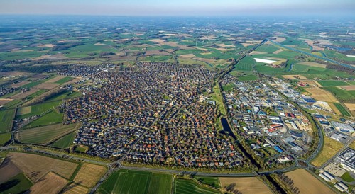 Aerial view, overview residential area Olfen, surrounded by meadows and fields, on the right Alte