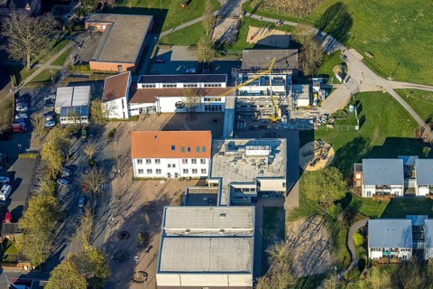 Aerial view, Wieschhofschule Olfen with construction site, Olfen town, Olfen, Münsterland, North