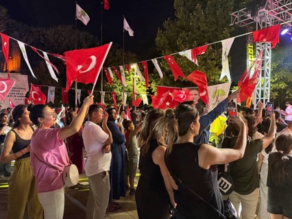 People in Türkiye celebrate Victory Day, commemorating the decisive Turkish victory over Greek