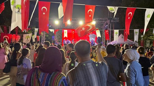 People in Türkiye celebrate Victory Day, commemorating the decisive Turkish victory over Greek