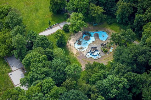Aerial view, Revierpark Vonderort with water playground in the forest, Bottroper Straße, Osterfeld,