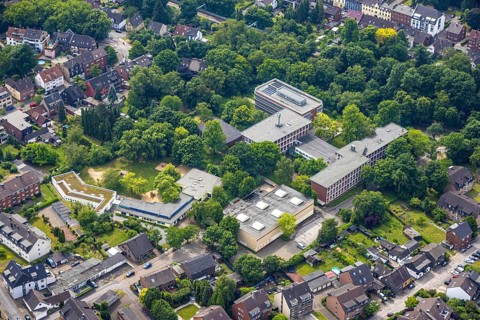 Aerial view, Käthe-Kollwitz-Berufskolleg with sports hall and municipal day-care centre