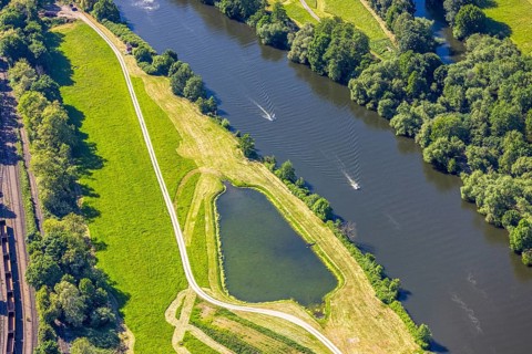 Aerial view, speedboats on the river Ruhr near Grabenstraße, Speldorf, Mülheim an der Ruhr, Ruhr