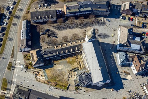 Aerial view, Stiftsplatz and St. Walburga Catholic Church, Stiftscenter car park, Meschede town,