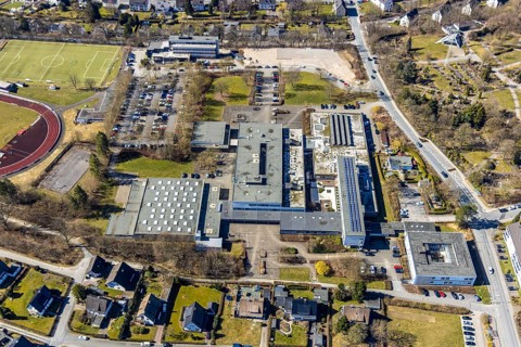 Aerial photo, Berufskolleg Meschede des HSK Hochsauerlandkreis, right Chamber of Agriculture North