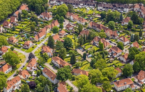 Aerial view, Bermannsiedlung Teutoburgia with red roofs, houses and gardens, Börnig, Herne, Ruhr