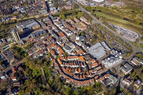 Aerial view, town view pedestrian zone Lange Straße, shopping centre at Christinentor with office