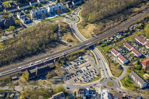 Aerial view, Lünen Preußen station, station building with S-Bahn and platform, roundabouts at
