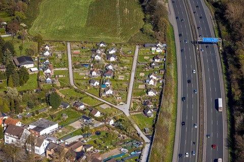 Aerial view, motorway A2 and KGV allotment garden association Lünen-Süd e.V., Altenderne, Lünen,