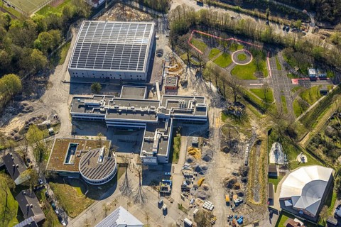 Aerial view, Käthe-Kollwitz comprehensive school and sports hall, semicircular Johanniter day care