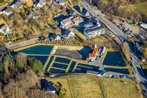 Aerial photo, trout farm fish ponds, Sauerland trout farm, Saalhausen, Lennestadt, Sauerland, North