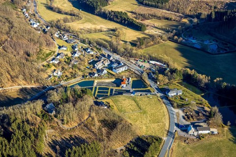 Aerial photo, trout farm fish ponds, Sauerland trout farm, Saalhausen, Lennestadt, Sauerland, North