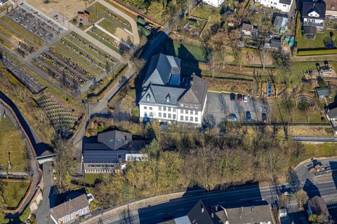 Aerial photo, St.Jakobus Grundschule, Elspe, Lennestadt, Sauerland, North Rhine-Westphalia,