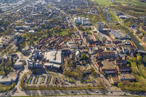 Aerial view, local view pedestrian zone Lange Straße, shopping centre at Christinentor and office