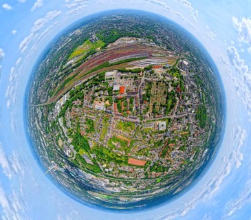 Deutsche Bahn AG freight station and main station Wanne-Eickel, cemetery Wanne-Mitte, earth globe,