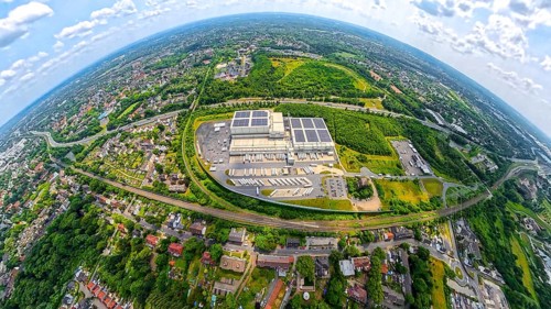 Nordfrost GmbH, transport logistics and warehouse logistics with trade logistics, roof with solar