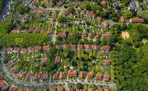 Aerial view, miners' housing estate Teutoburgia with red roofs, houses and gardens, Börnig, Herne,