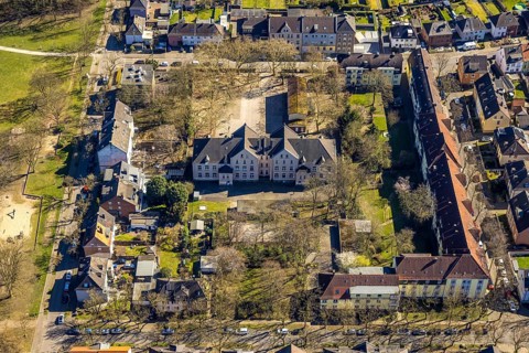 Aerial photo, Astrid-Lindgren-Schule, Hedwigstraße, Wanne, Herne, Ruhr area, North