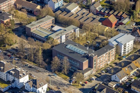 Aerial view, Ernst-Eversbusch-Schule Hauptschule und Realschule Haspe, Haspe, Hagen, Ruhr area,