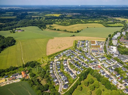 Aerial view, island settlement with Borkumstraße, Syltweg and meadows and fields, Heiligenhaus,
