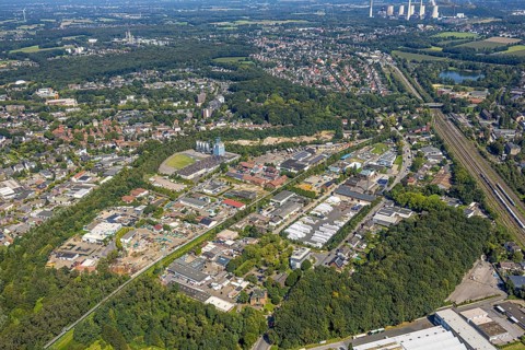 Aerial view, Möllerstraße industrial estate, Scholven power station in the background, Ellinghorst,